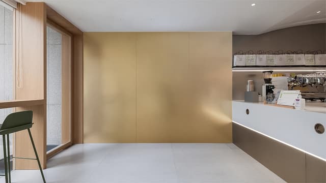 Metallic Caramel Vinyl